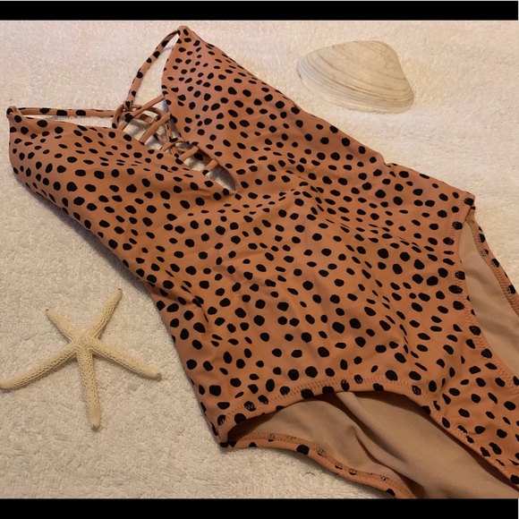 Vanilla/Beach one piece swimsuit - Picture 2 of 4